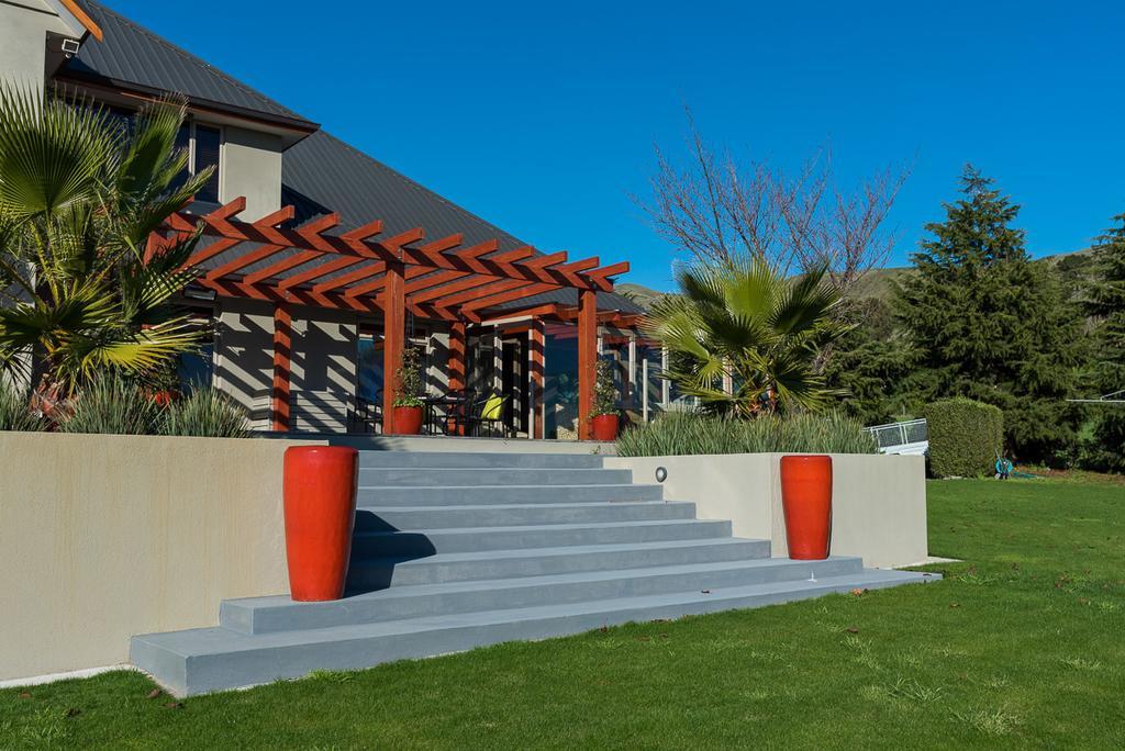Aldaha Luxury Accommodation Blenheim Exterior photo