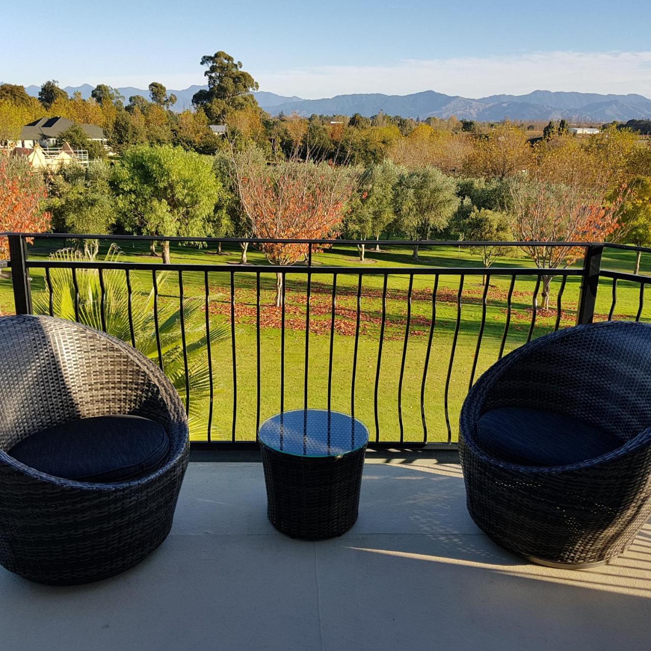 Aldaha Luxury Accommodation Blenheim Exterior photo